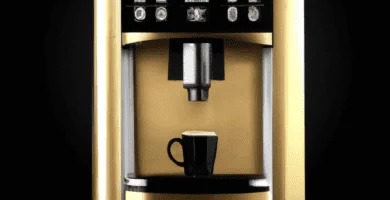 fotografia sobre escala de una maquina de cafe expresso para portada de una categoria en una pagina web sobre cafe expresso y utiliza mucho el color oro b89634 y en menor medida black 000000 y e 1