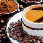 fotografia sobre beneficios del cafe expresso para la recuperacion muscular para portada de una categoria en una pagina web sobre cafe y cafe expresso y utiliza mucho el color oro b89634 y en menor