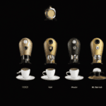 fotografia sobre conoce la evolucion de las maquinas de cafe expresso en las exposiciones para portada de una categoria en una pagina web sobre cafe y cafe expresso y utiliza mucho el color oro b896